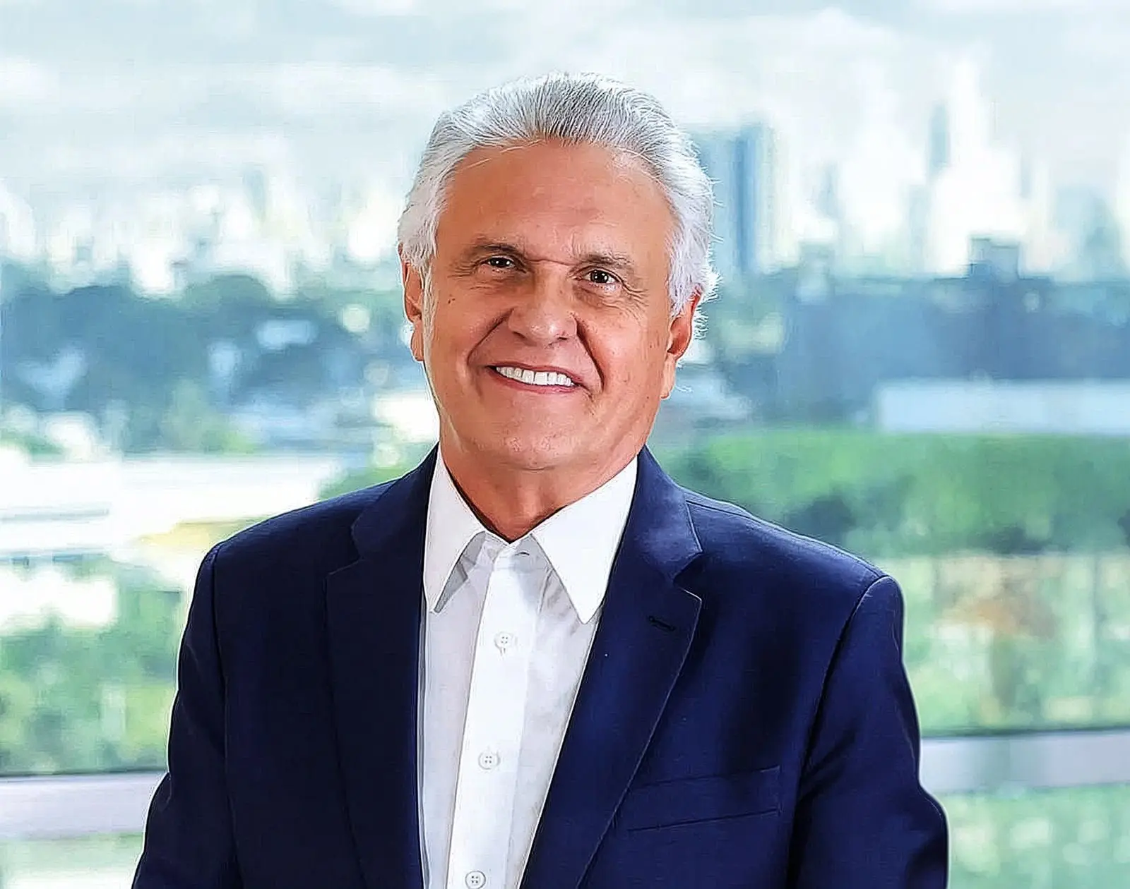 Caiado muda estratégia, sobe o tom contra Flávio Bolsonaro e mira espaço da direita na disputa presidencial