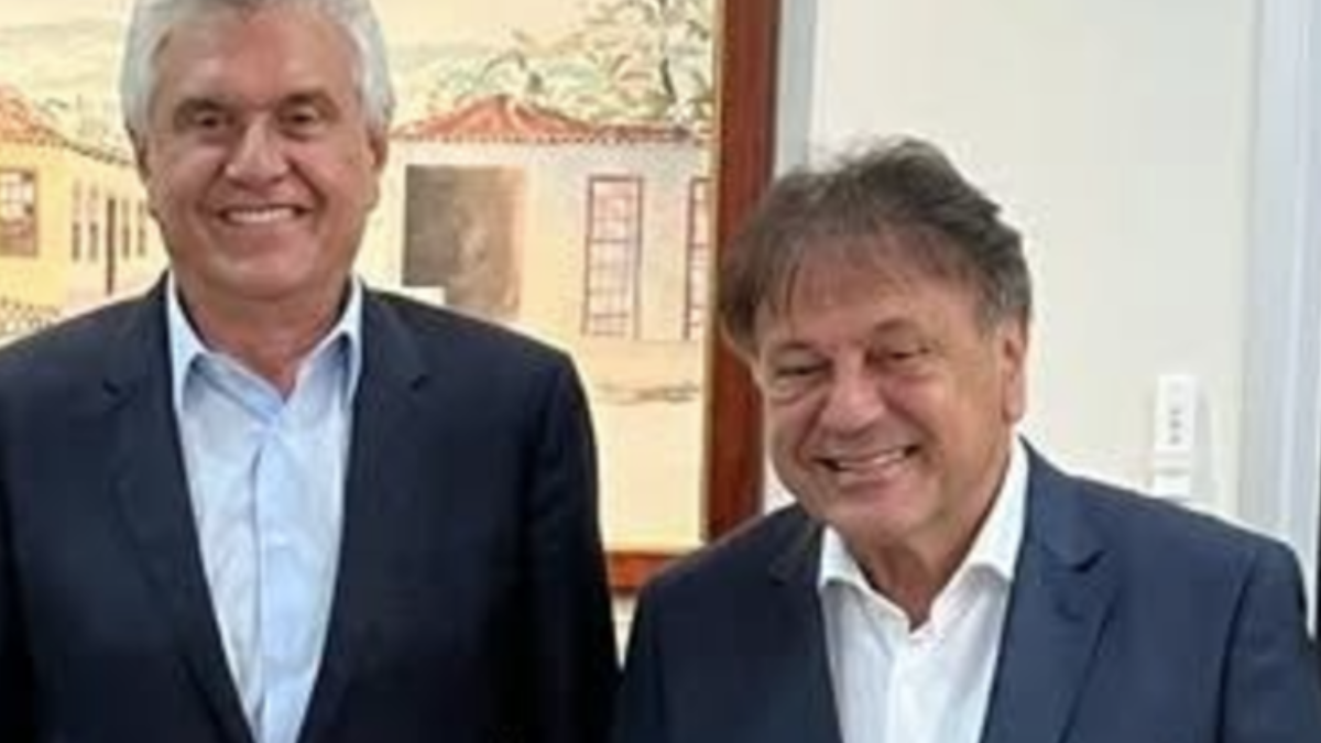 Caiado confirma ex-prefeito Adib Elias no governo
