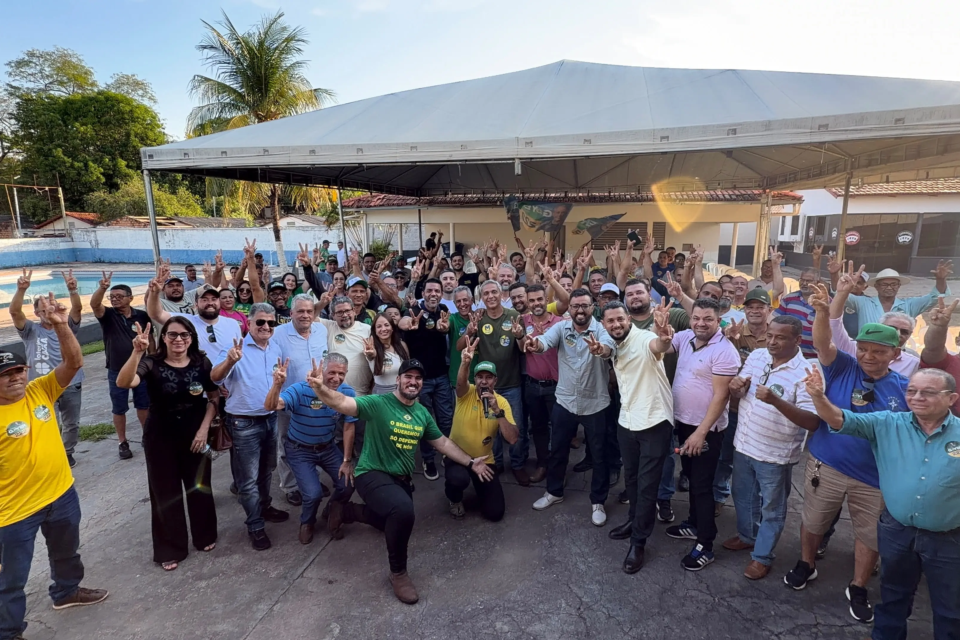 Prefeito de São Miguel do Araguaia, vice de Crixás e seis vereadores apoiam Gayer ao Senado
