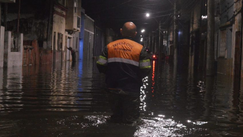 Saiba como funciona sistema de alerta do governo contra desastres