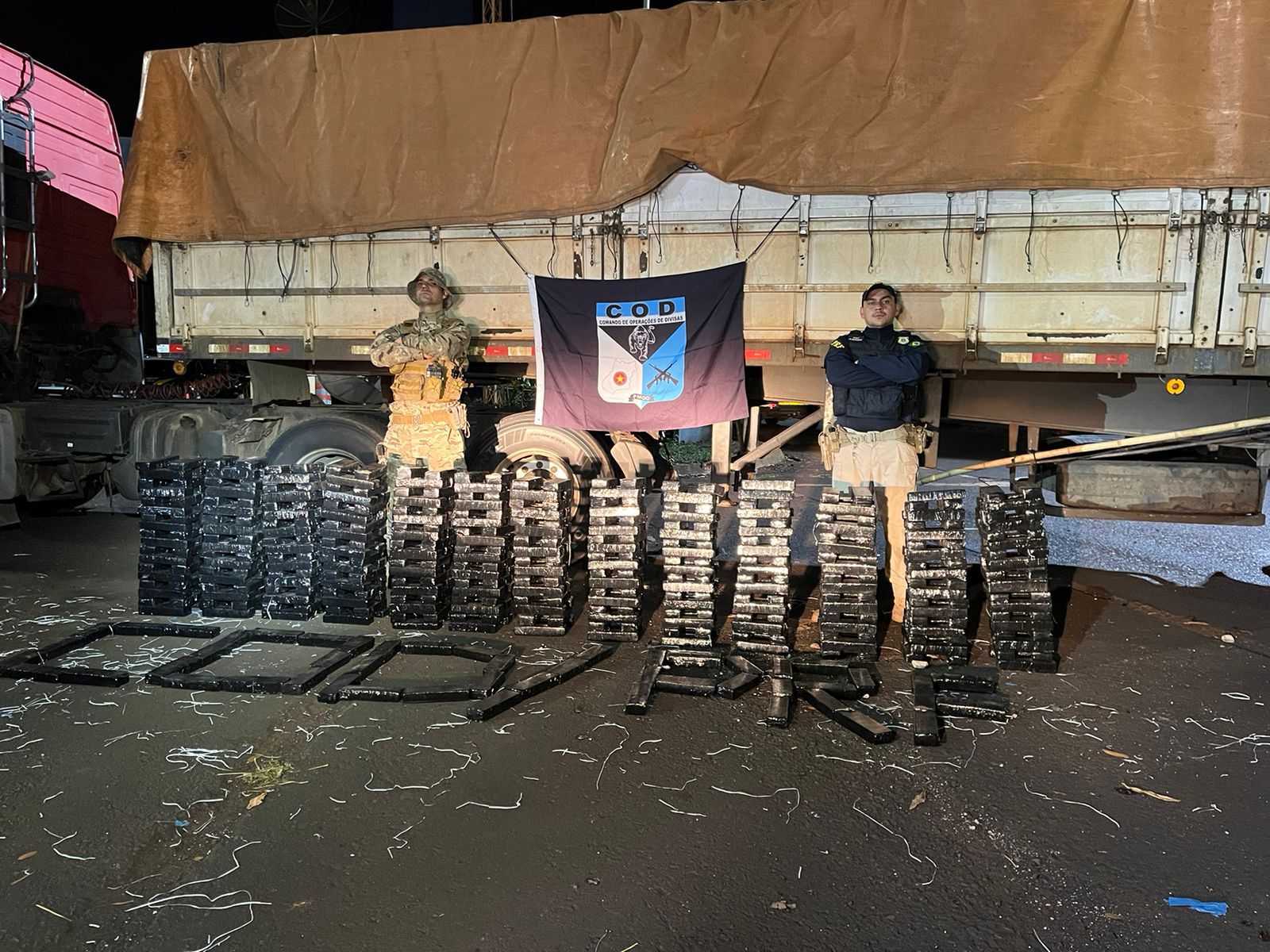 Operação integrada entre PRF e PMGO apreende 500 Kg de maconha em Goiás