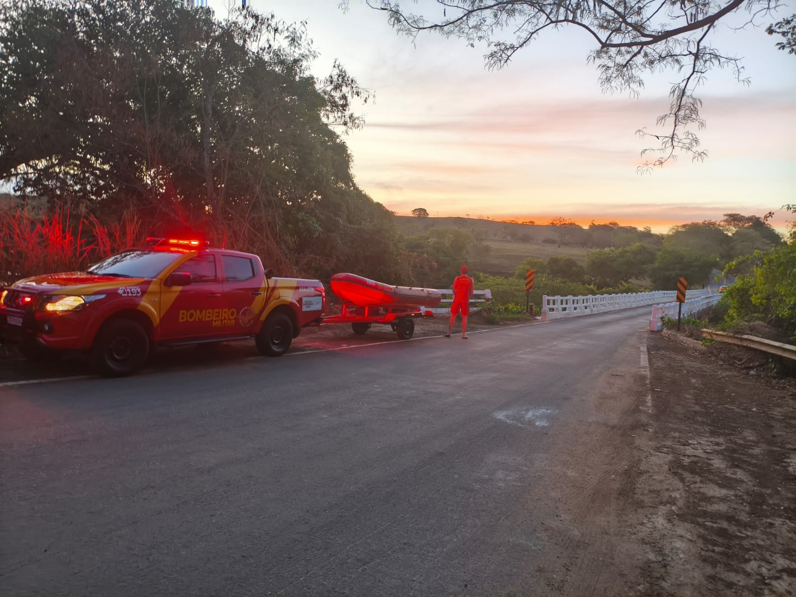 Susto no Rio São Marcos: jovem de 21 anos quase se afoga em Davinópolis