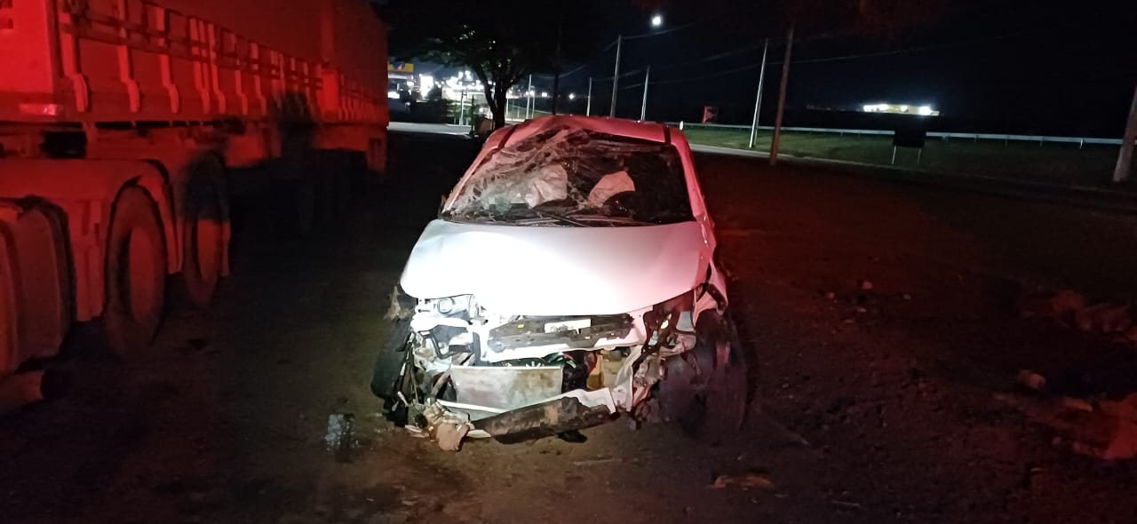 PRF registra acidente com capotamento na BR-050, em Campo Alegre de Goiás