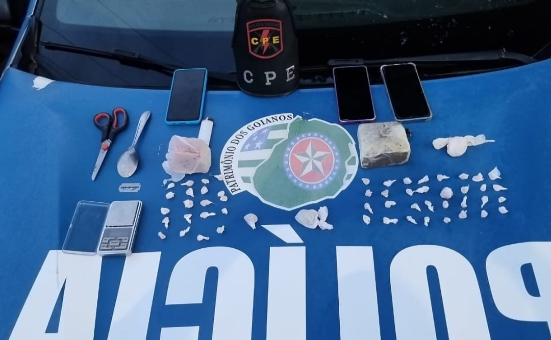 PMs prendem dois homens por tráfico e associação para o tráfico de drogas em Santo Antônio do Rio Verde