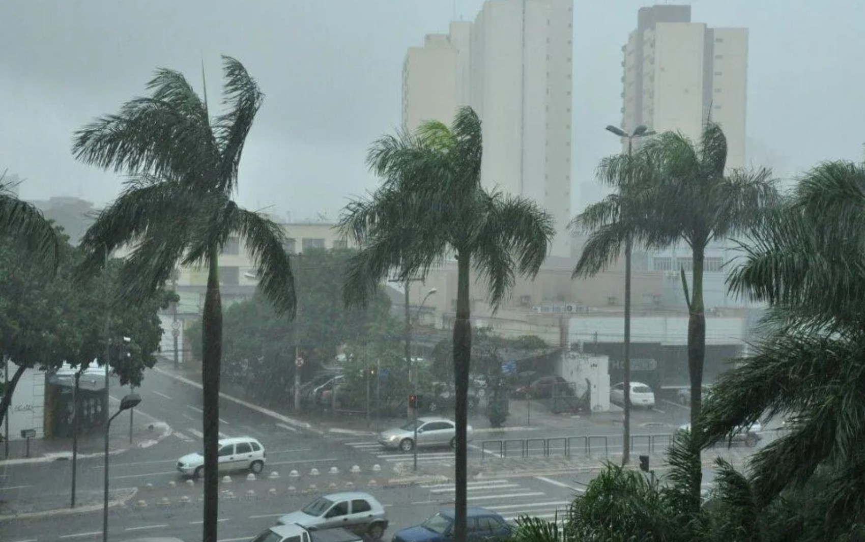 Feriado da Semana Santa deve ser de chuvas intensas em Goiás; veja em quais cidades