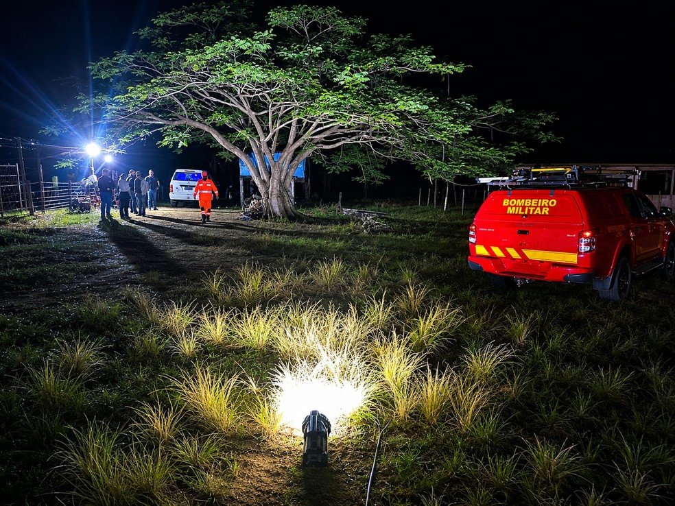 Ex-vice-prefeito morre afogado após barco virar durante procura por javalis no Rio Paranaíba em MG